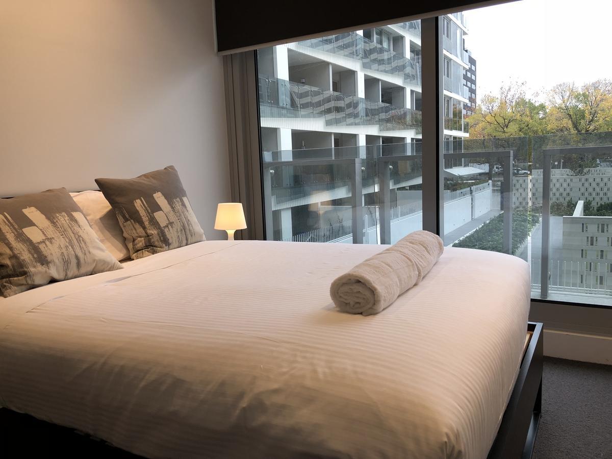 Pride Fawkner St Kilda Rd With Gym & Pool Apartment เมลเบิร์น ภายนอก รูปภาพ